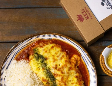Parmegiana de frango com queijo gratinado, delivery em São Paulo pelo Rei do Parmegiana
